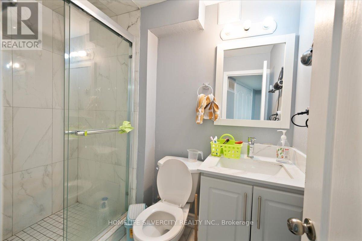 6 Bentgrass Lane, Brampton, Ontario  L7A 3K2 - Photo 43 - W12590258