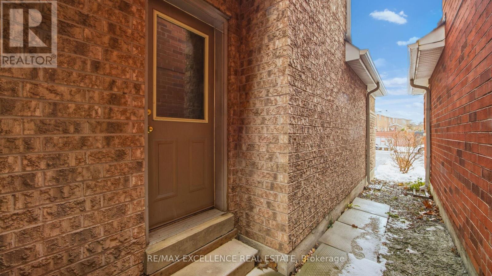 59 Linderwood Drive, Brampton, Ontario  L7A 1S4 - Photo 47 - W12590260