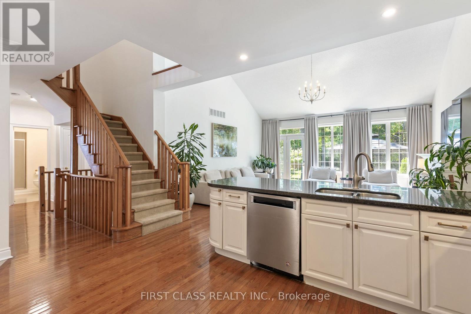 2292 Eighth Line, Oakville, Ontario  L6H 6S3 - Photo 11 - W12590288