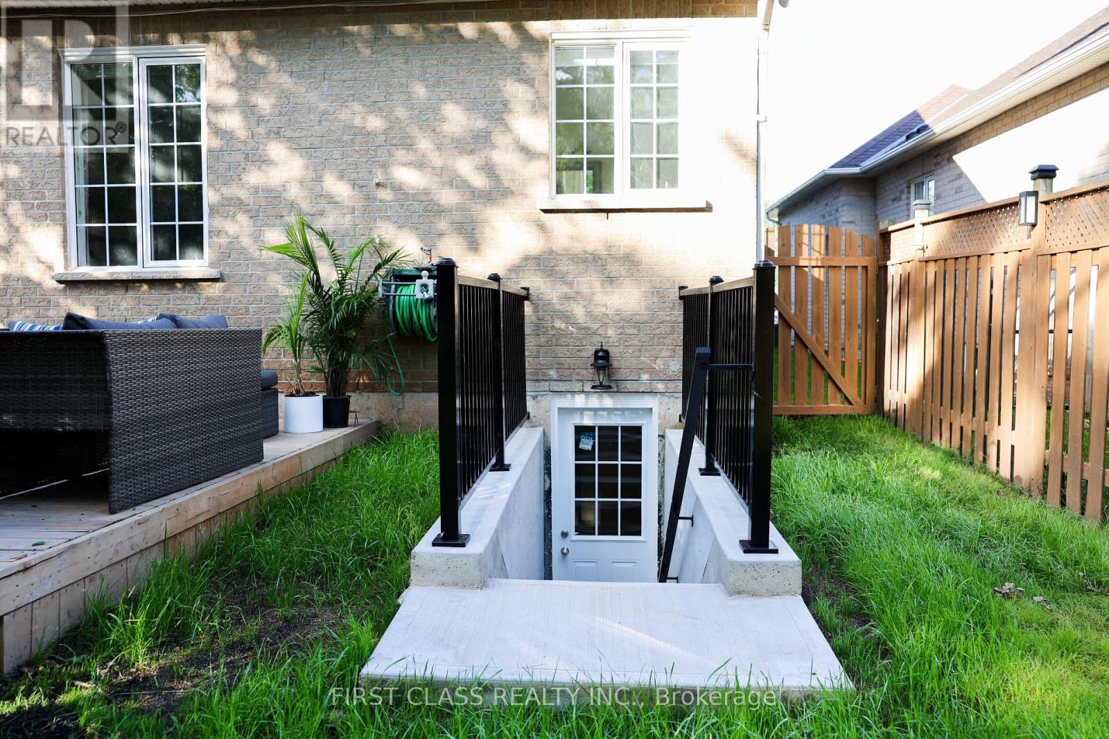 2292 Eighth Line, Oakville, Ontario  L6H 6S3 - Photo 3 - W12590288