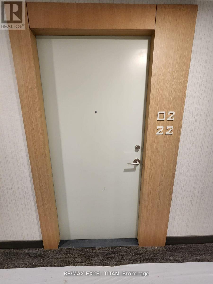 222 - 1100 Sheppard Avenue W, Toronto, Ontario  M3K 0E4 - Photo 2 - W12590360