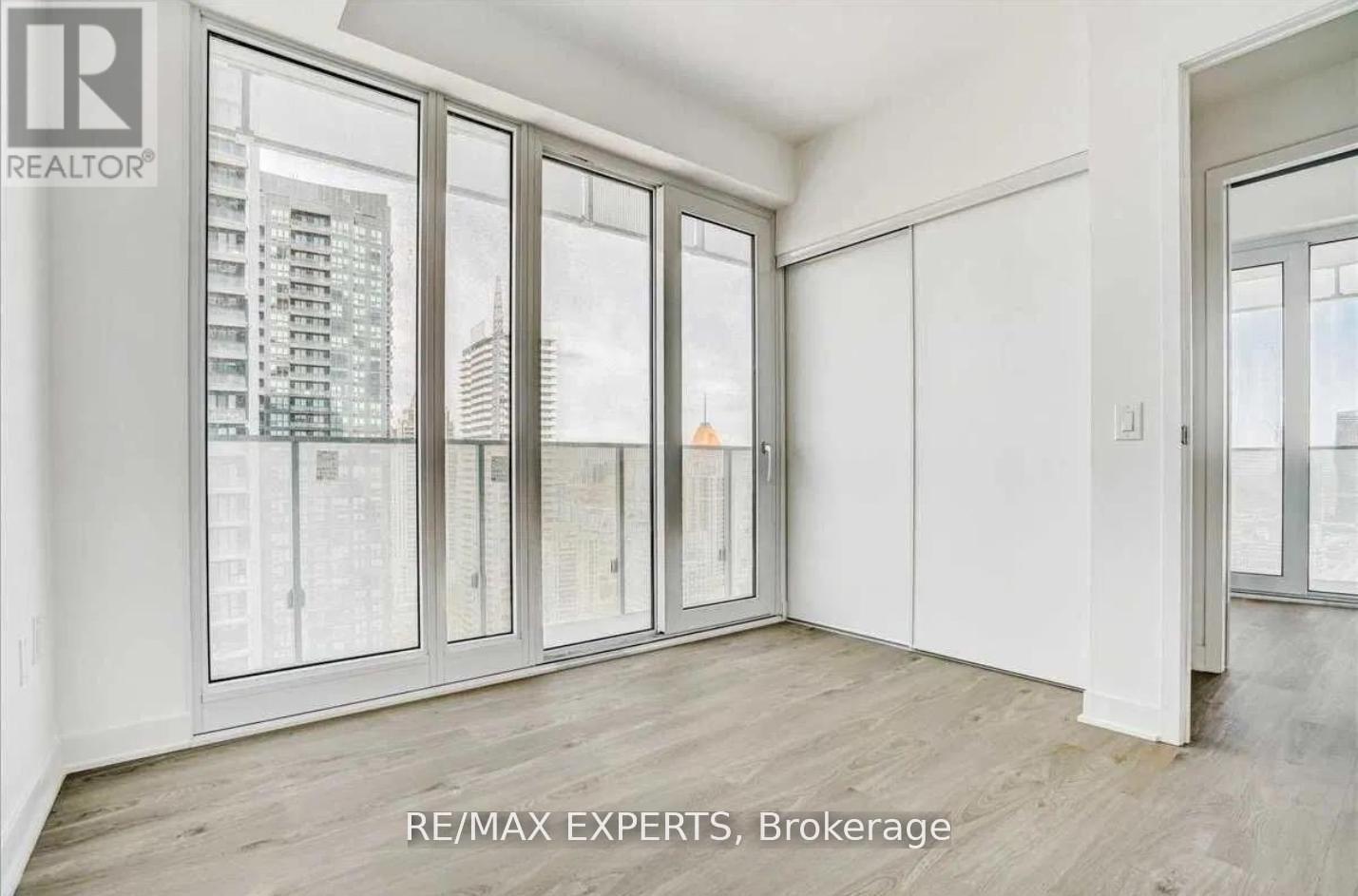 2710 - 3900 Confederation Parkway, Mississauga, Ontario  L5B 0M3 - Photo 13 - W12590406