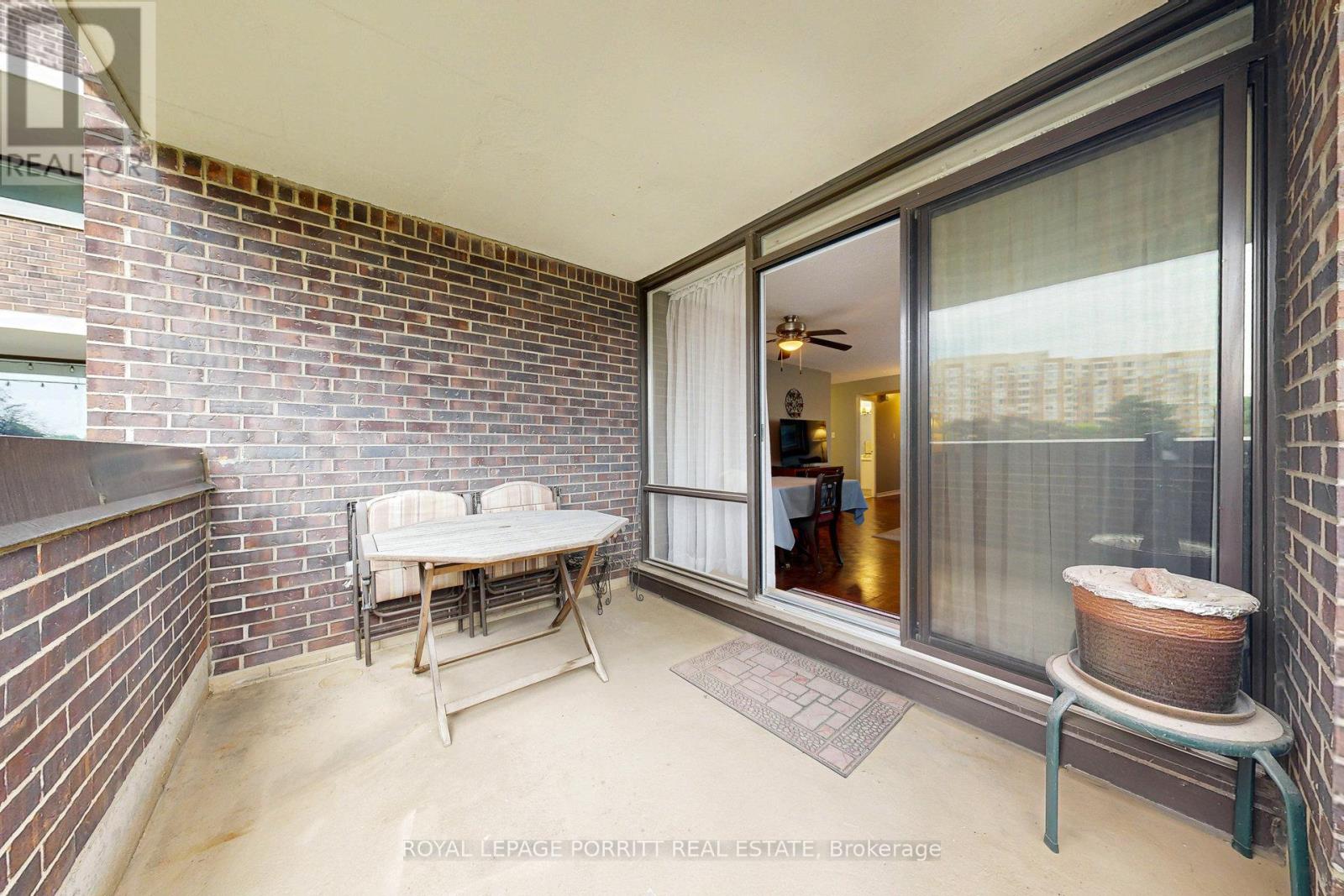 201 - 1535 Lakeshore Road E, Mississauga, Ontario L5E 3E2 - Photo 28 - W12590410