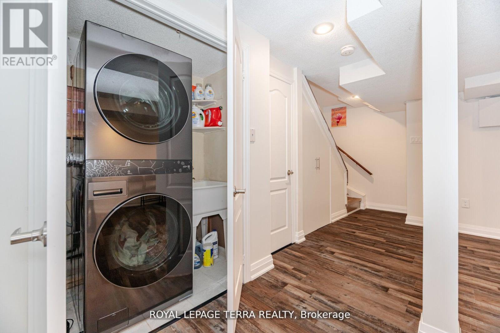 3407 Nighthawk Trail, Mississauga, Ontario  L5N 6G5 - Photo 35 - W12590412