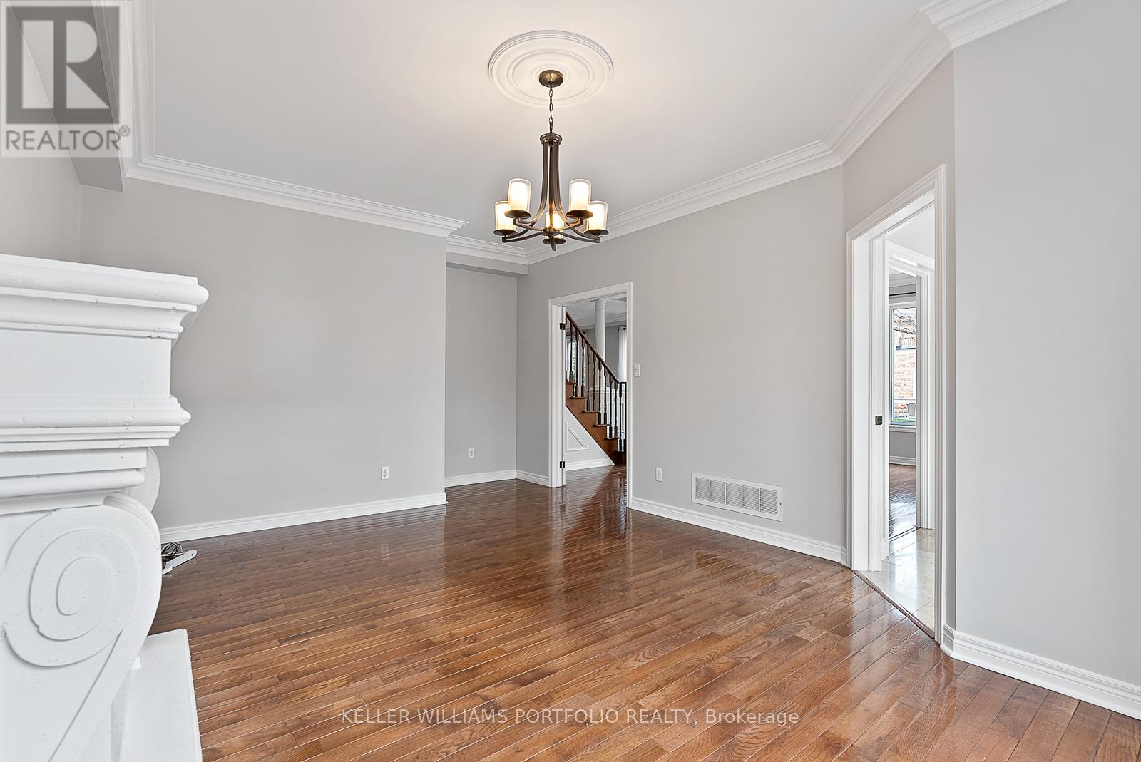 2154 Kingsridge Drive, Oakville, Ontario  L6M 4Z2 - Photo 15 - W12590448