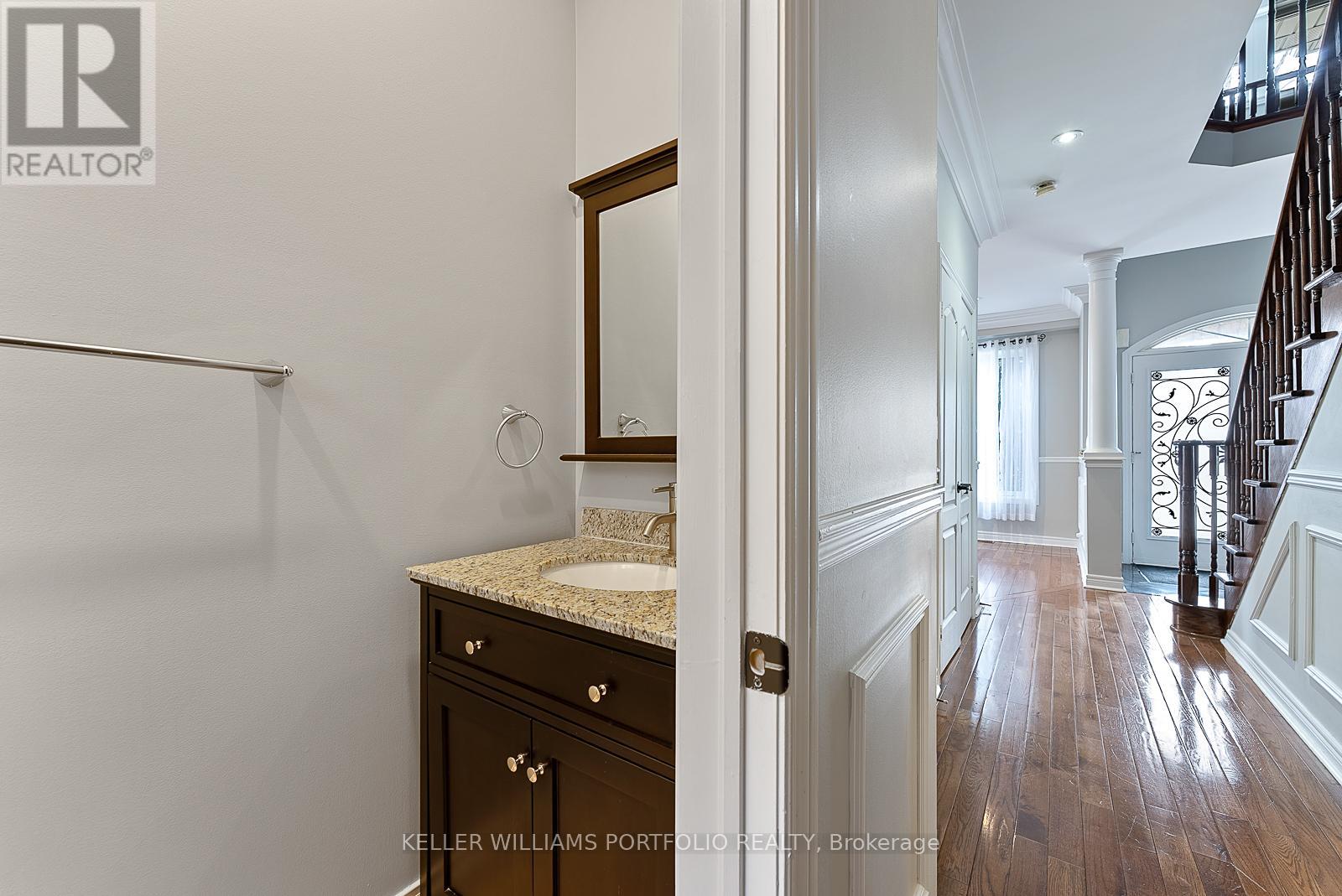 2154 Kingsridge Drive, Oakville, Ontario  L6M 4Z2 - Photo 22 - W12590448
