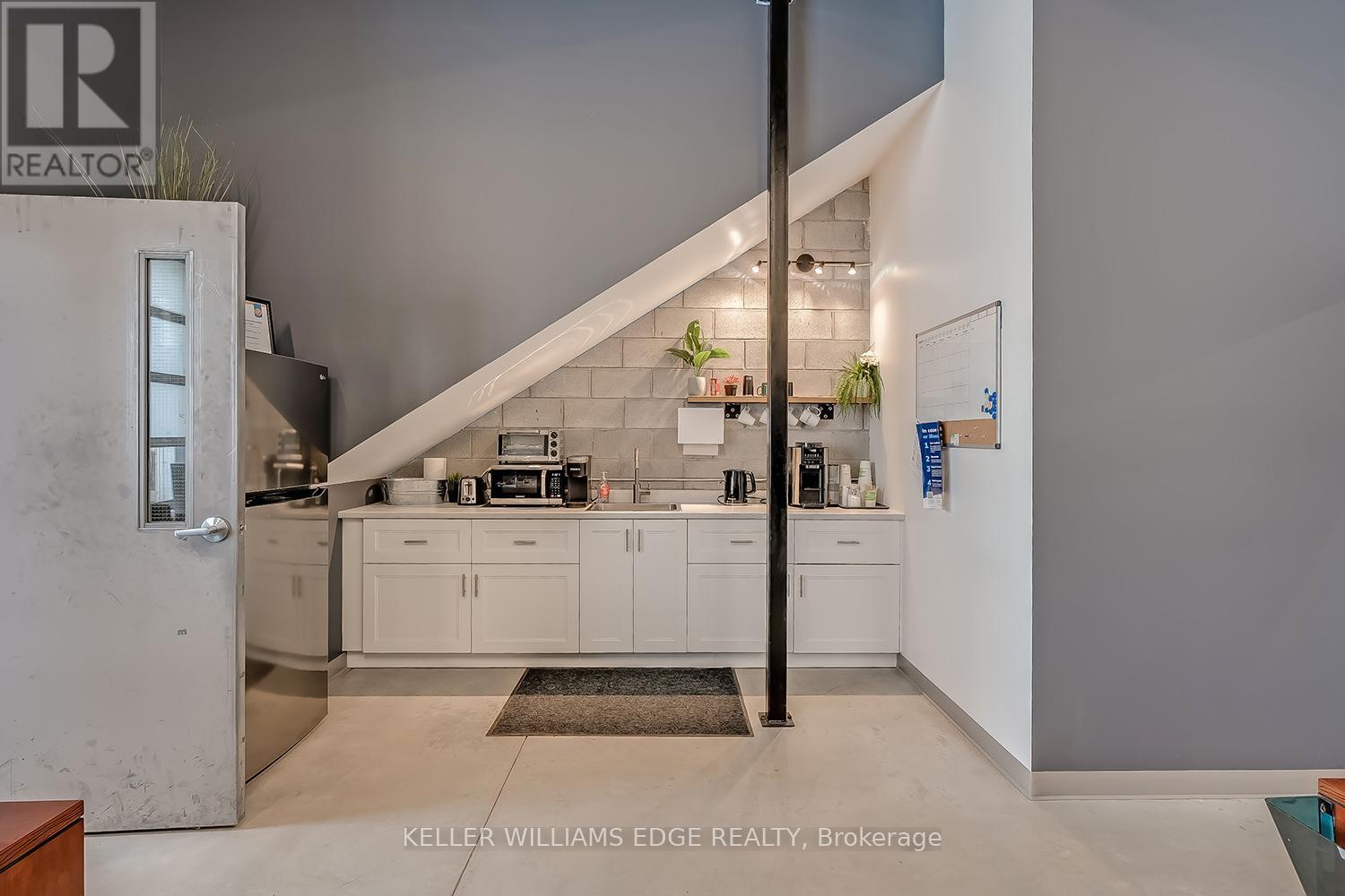 16 - 1158 King Road, Burlington, Ontario  L7T 0C5 - Photo 10 - W12590466