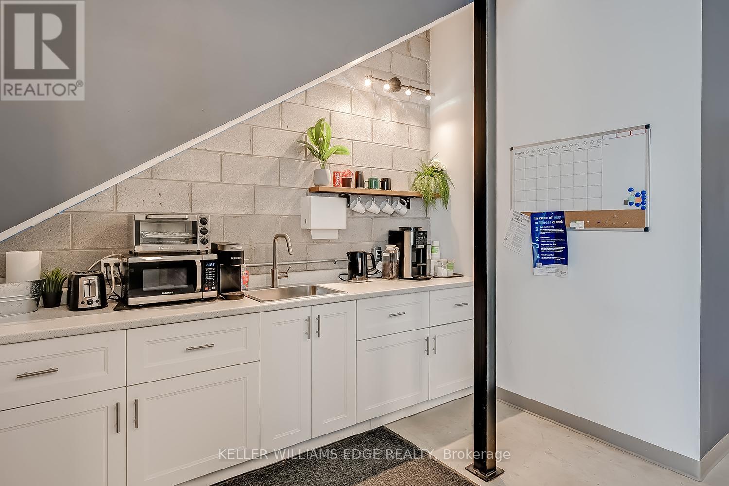 16 - 1158 King Road, Burlington, Ontario  L7T 0C5 - Photo 11 - W12590466