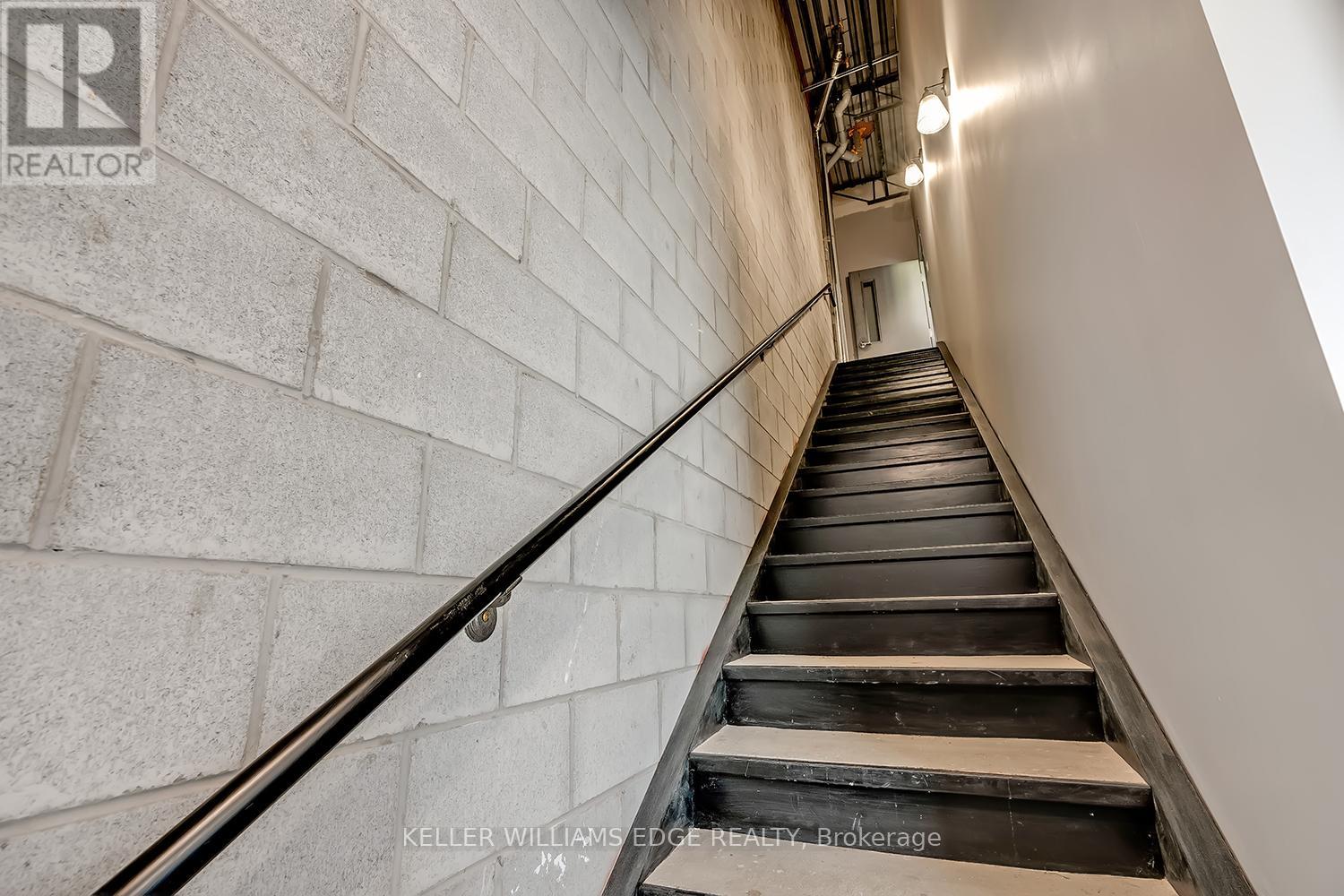 16 - 1158 King Road, Burlington, Ontario  L7T 0C5 - Photo 18 - W12590466