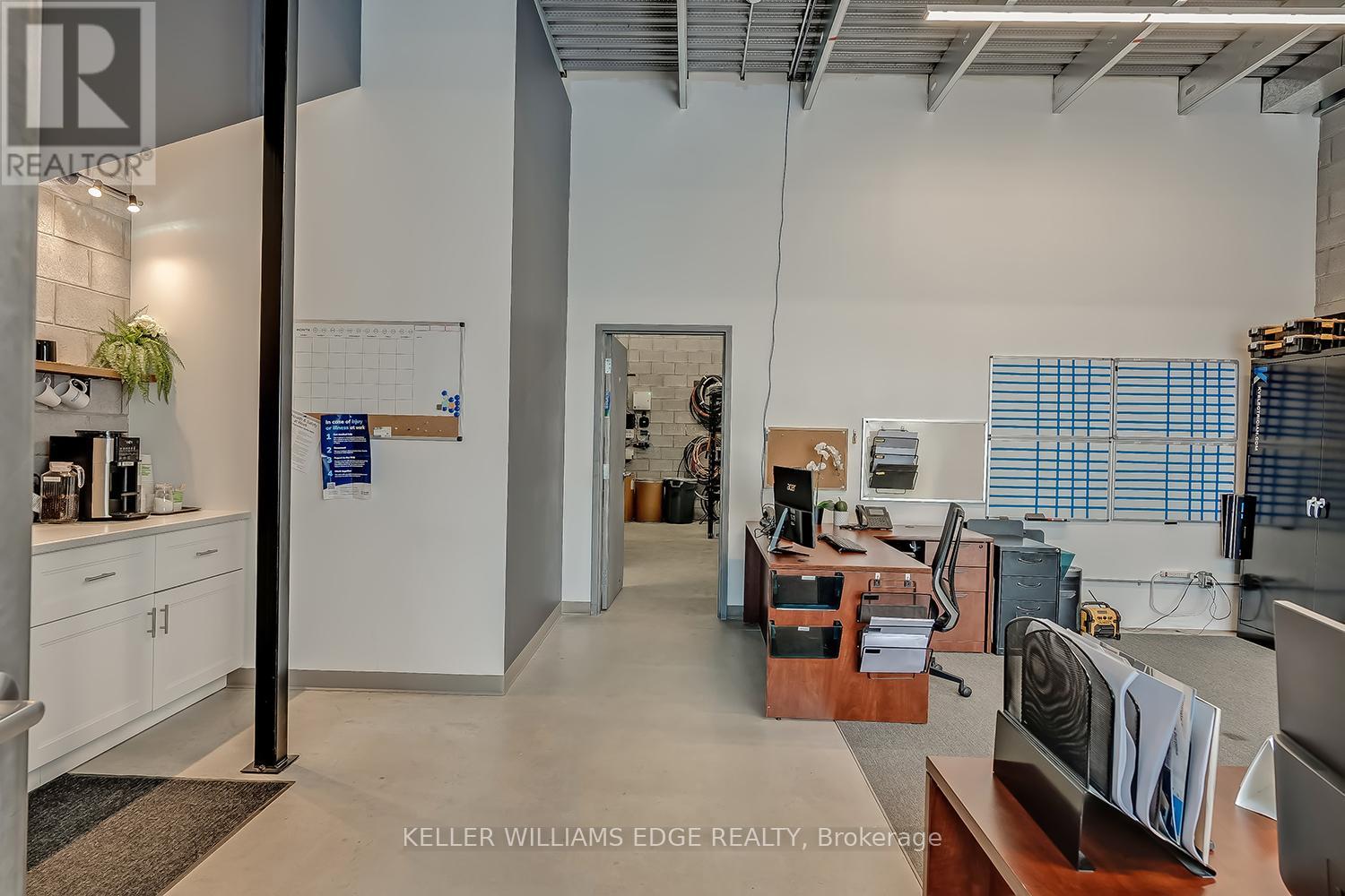 16 - 1158 King Road, Burlington, Ontario  L7T 0C5 - Photo 4 - W12590466