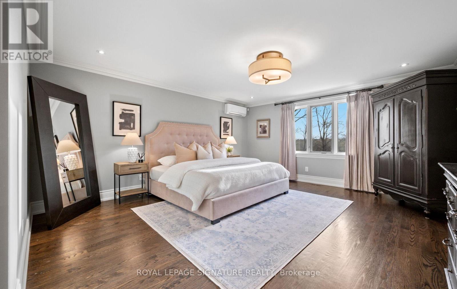 1189 Ostler Court, Mississauga, Ontario  L5C 3G5 - Photo 20 - W12590486