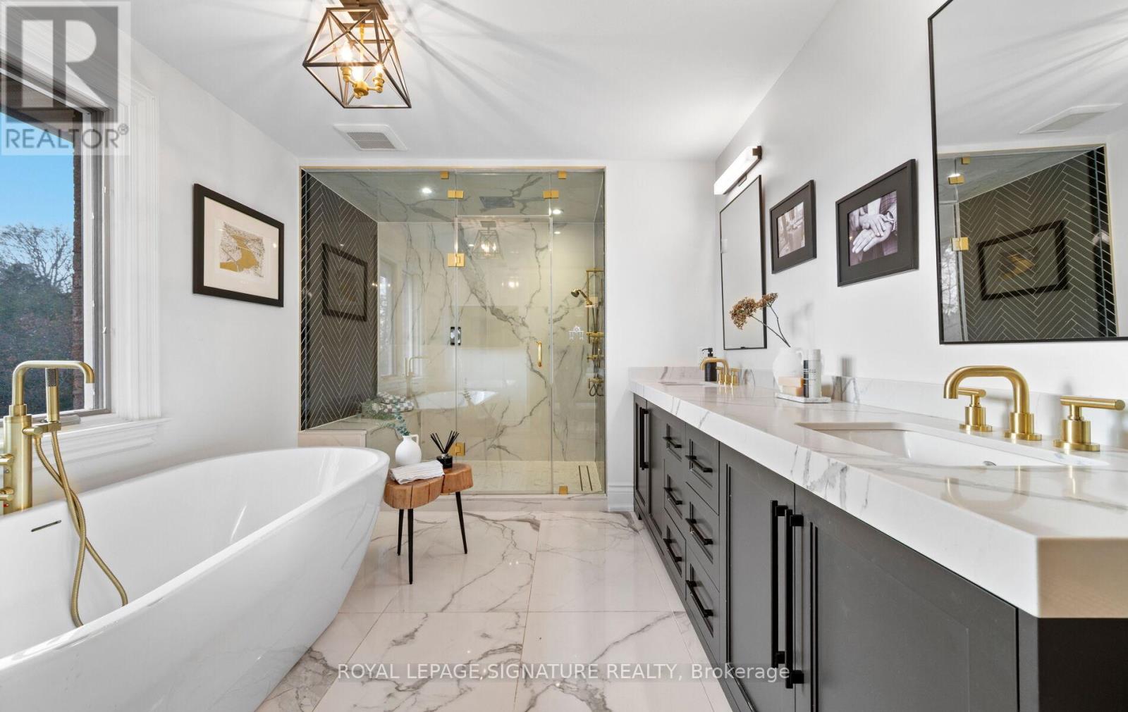 1189 Ostler Court, Mississauga, Ontario  L5C 3G5 - Photo 22 - W12590486