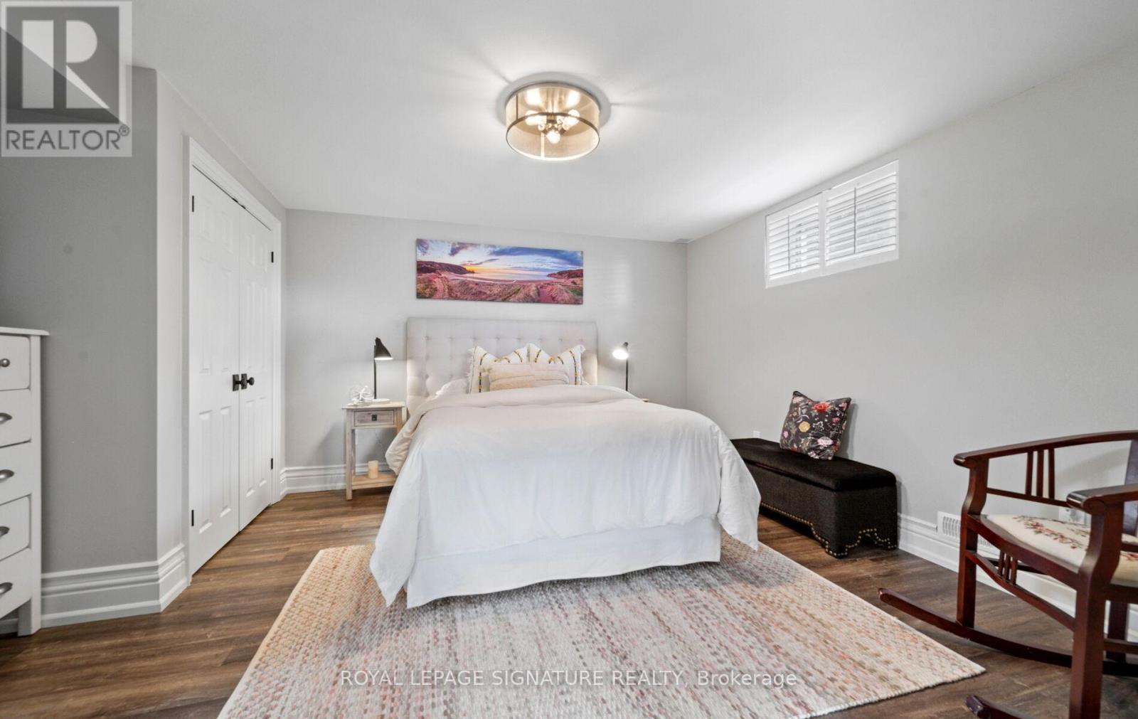 1189 Ostler Court, Mississauga, Ontario  L5C 3G5 - Photo 37 - W12590486