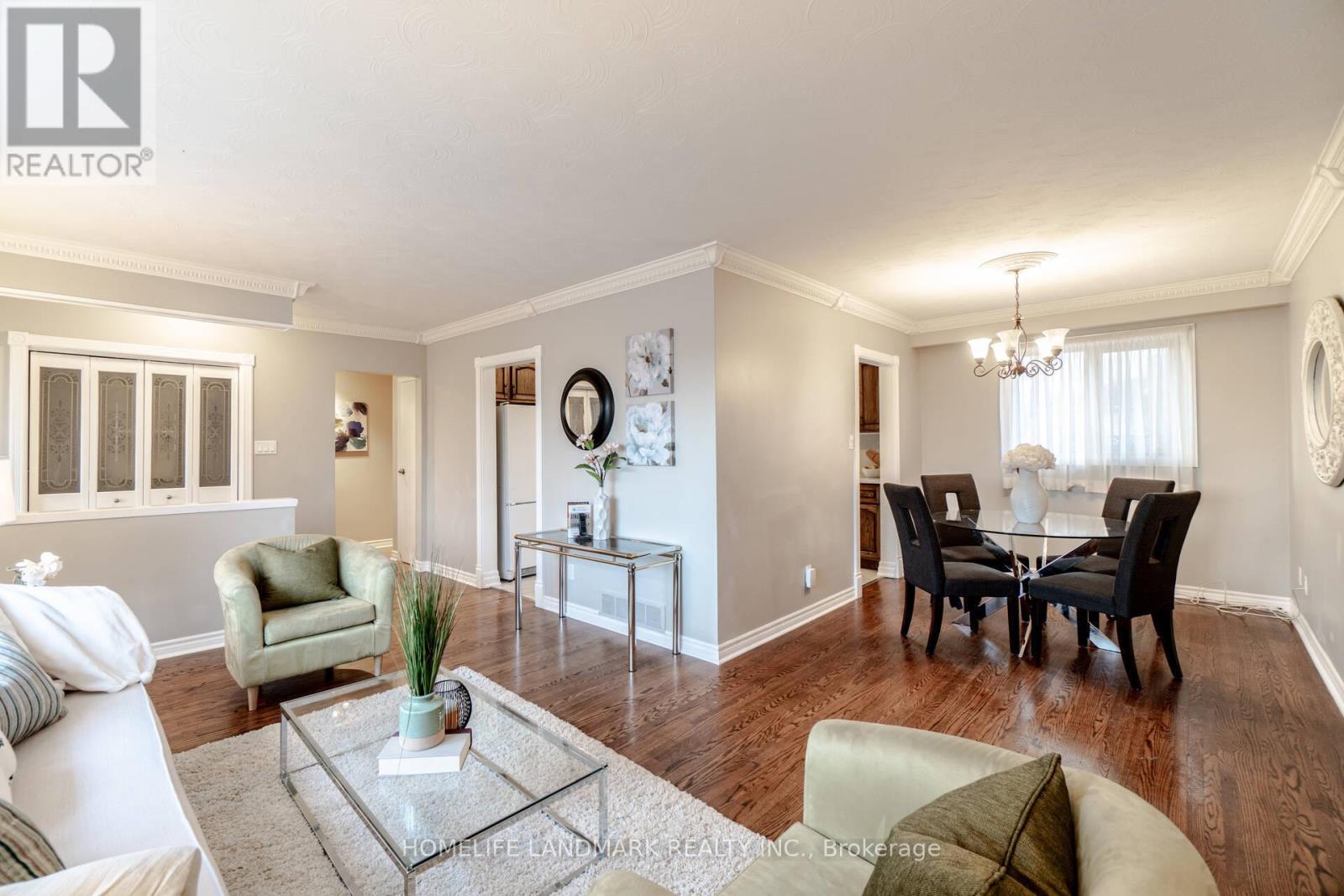 Upper - 640 Netherton Crescent, Mississauga, Ontario  L4Y 2M4 - Photo 10 - W12590506