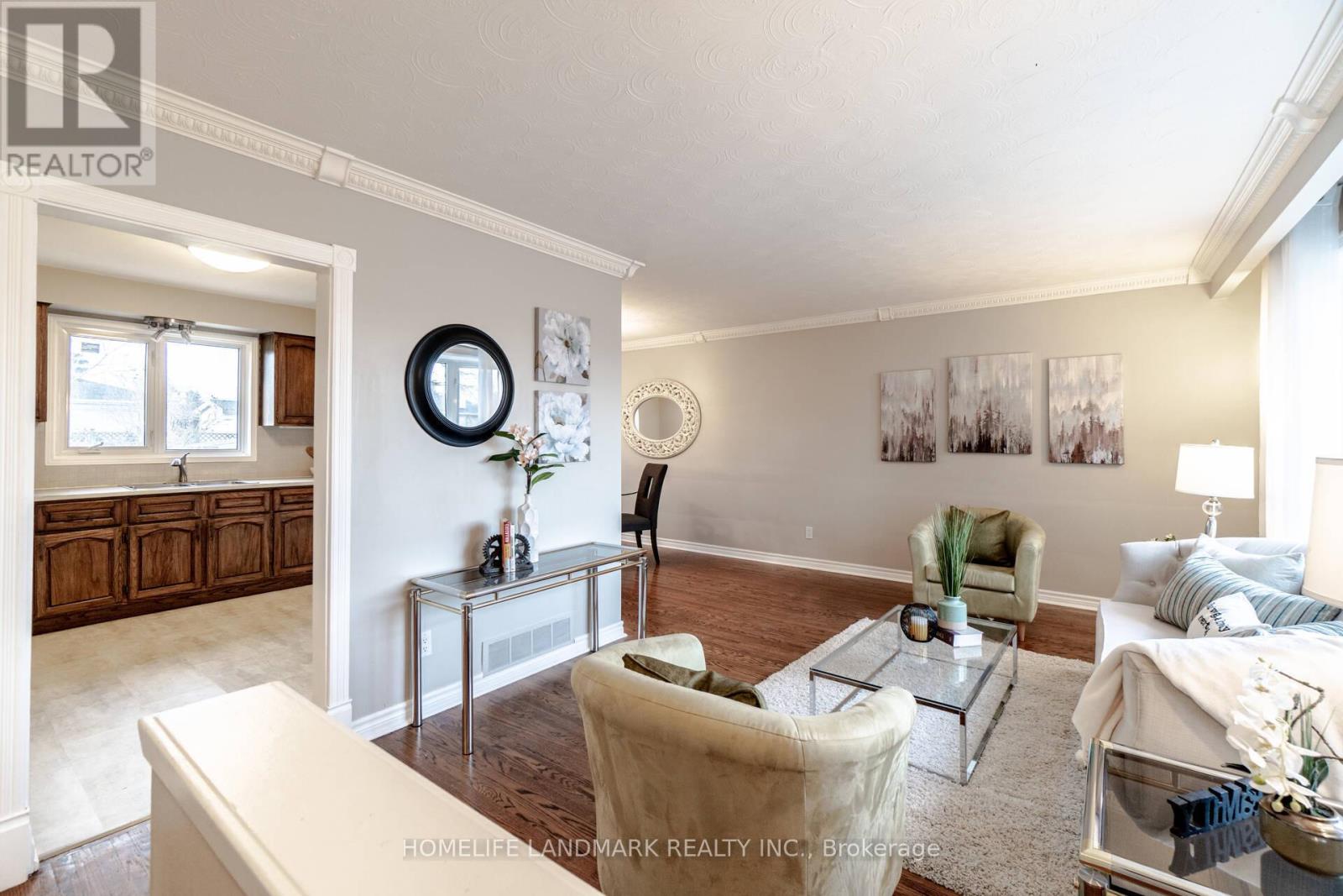 Upper - 640 Netherton Crescent, Mississauga, Ontario  L4Y 2M4 - Photo 6 - W12590506