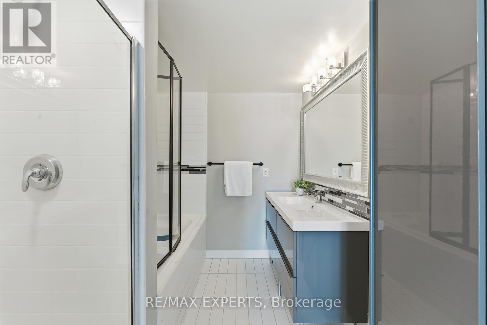 1309 - 155 Legion Road N, Toronto, Ontario  M8Y 0A7 - Photo 28 - W12590508