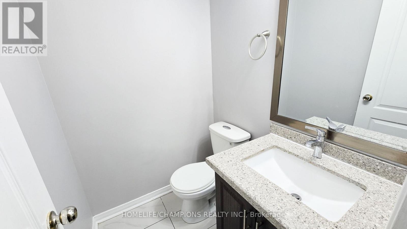 15 Redfinch Way N, Brampton, Ontario  L7A 2B2 - Photo 13 - W12590520