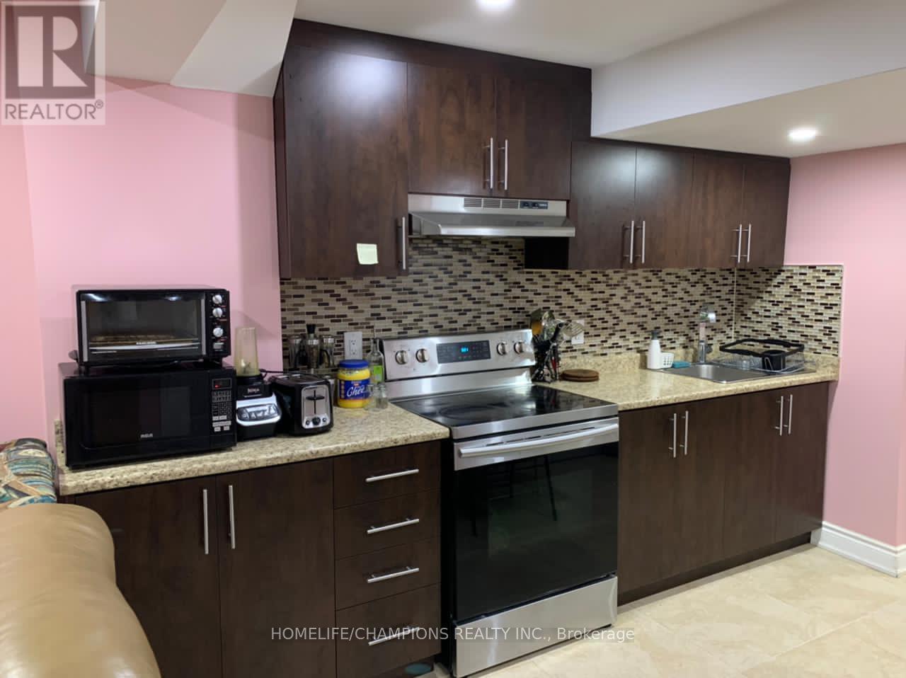 15 Redfinch Way N, Brampton, Ontario  L7A 2B2 - Photo 33 - W12590520