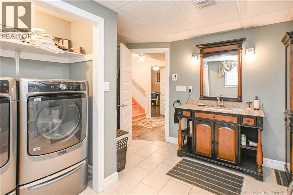 8 Rue Haché, Caraquet, New Brunswick  E1W 1A4 - Photo 37 - NB130789