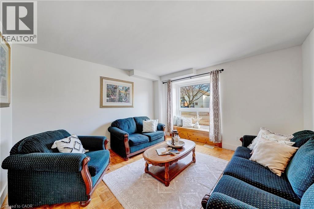 408 East 21st Street, Hamilton, Ontario  L8V 2V2 - Photo 3 - 40790892