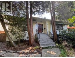 <div class="price">$3,299,999</div> 7650 Granville Street, Vancouver<br><div style="margin-bottom:8px;"><small>Lehomes Realty Premier</small></div><div class='bed_bath'>5 Bed | 3 Bath</div>