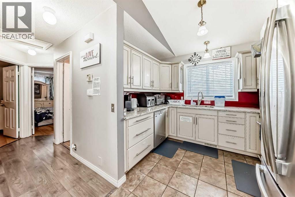 33 Martinridge Road Ne, Calgary, Alberta  t3j 3l4 - Photo 15 - A2273053