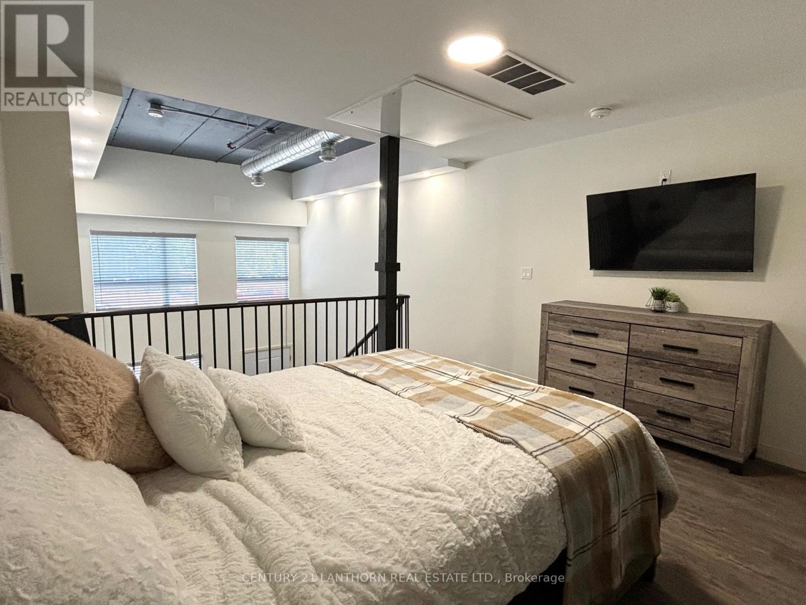 107 - 135 Station Street, Belleville, Ontario  K8N 2S9 - Photo 14 - X12590620