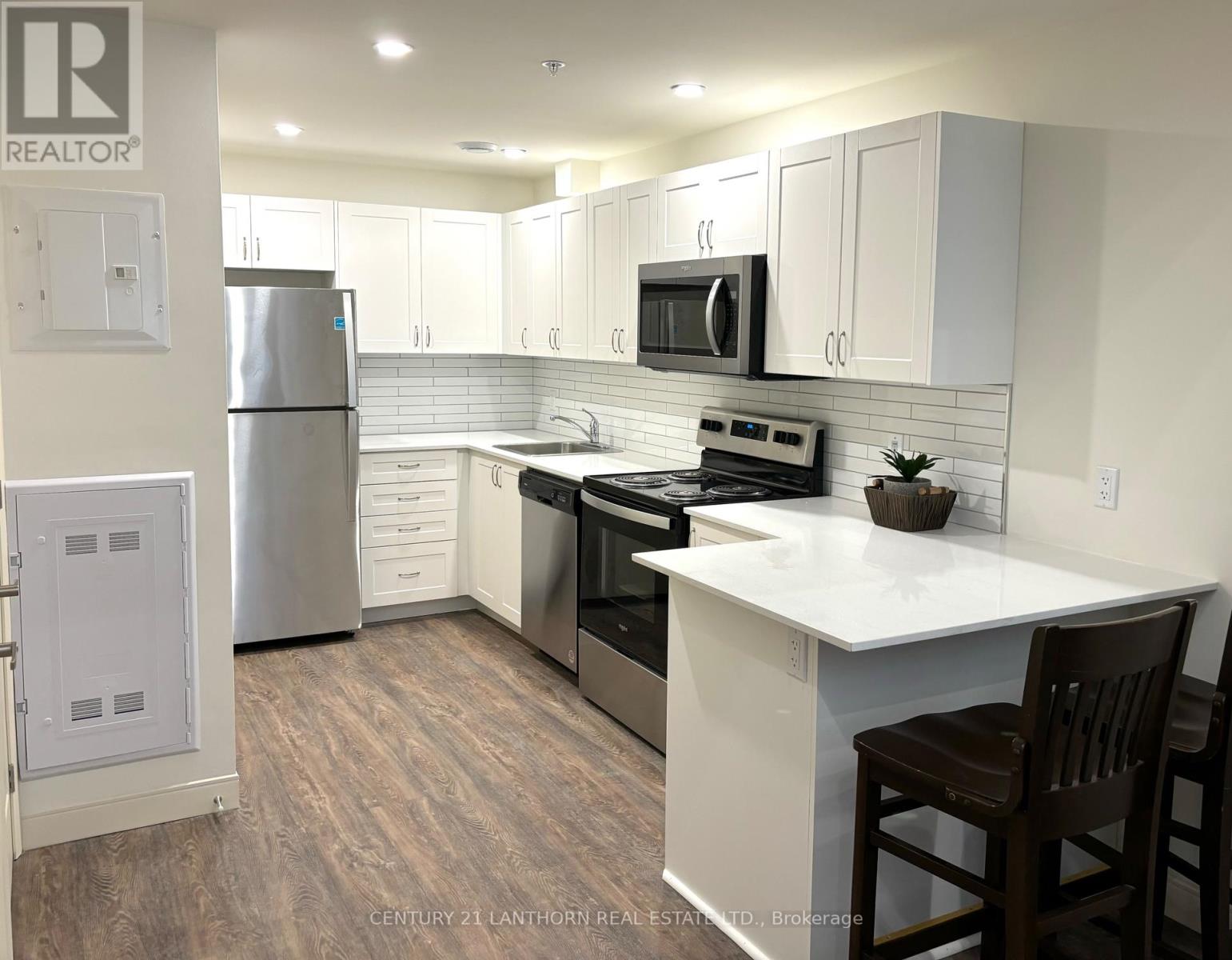 107 - 135 Station Street, Belleville, Ontario  K8N 2S9 - Photo 7 - X12590620