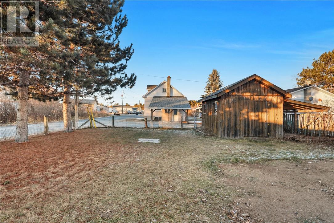 165 Cedar Street, Massey, Ontario  P0P 1P0 - Photo 10 - 2125823