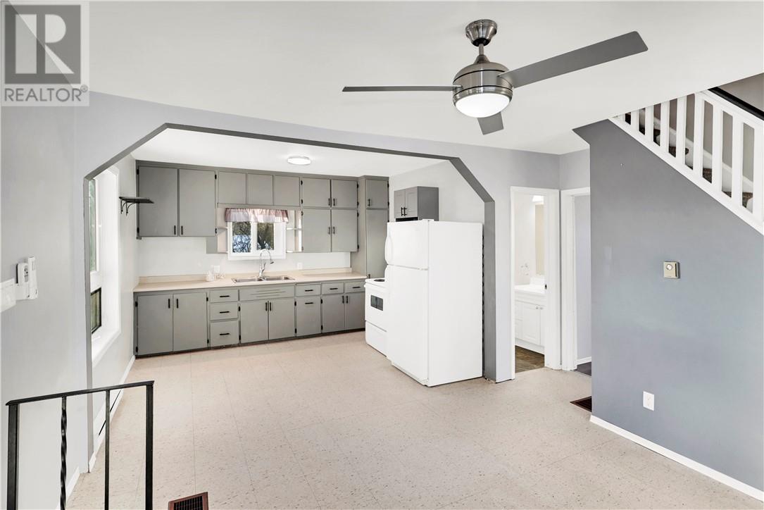 165 Cedar Street, Massey, Ontario  P0P 1P0 - Photo 17 - 2125823