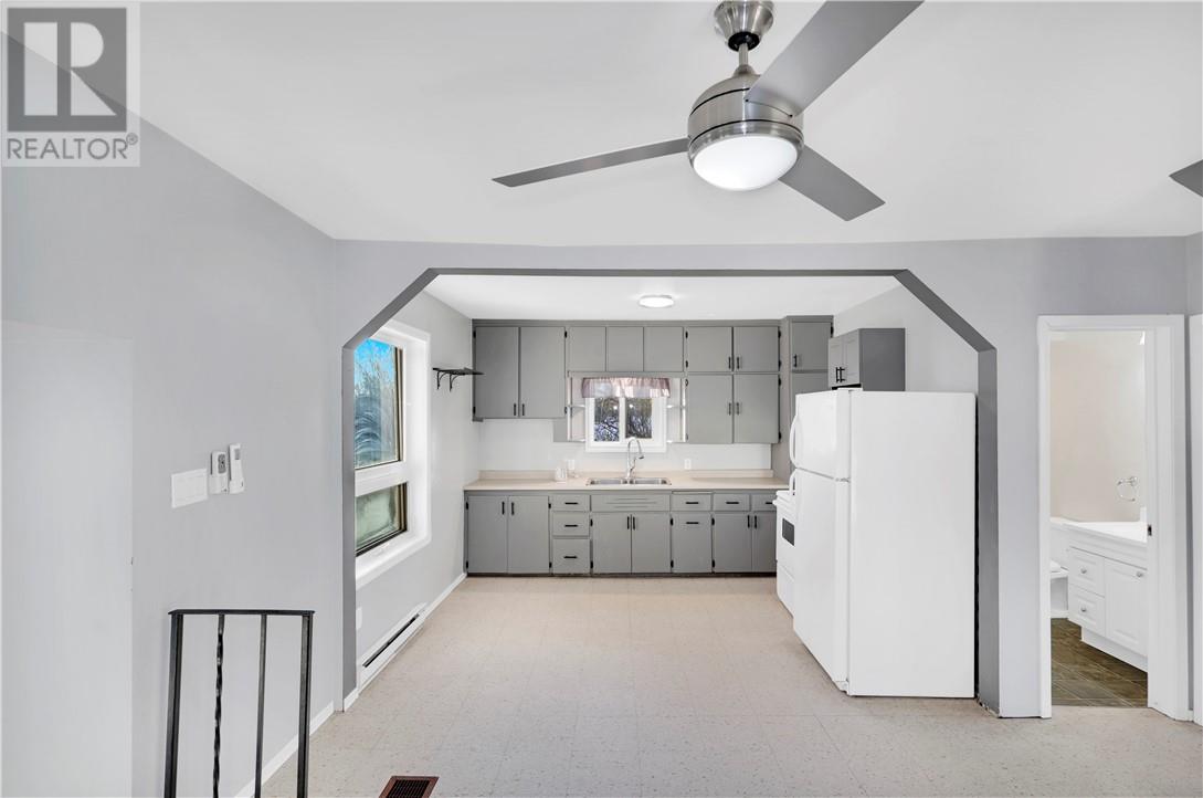 165 Cedar Street, Massey, Ontario  P0P 1P0 - Photo 18 - 2125823