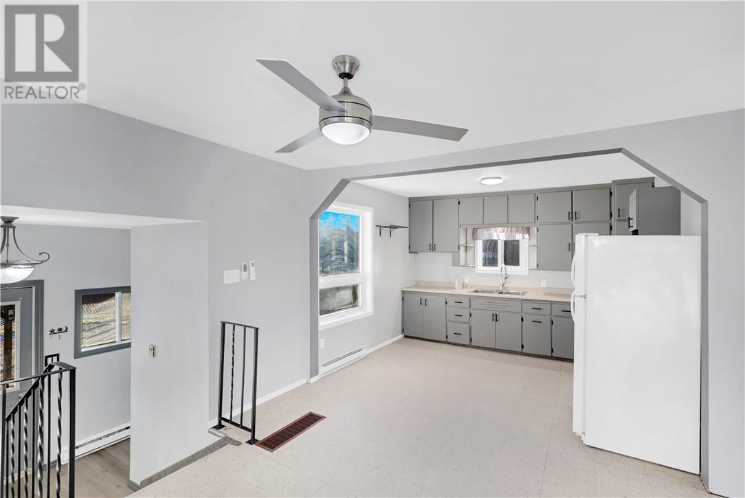 165 Cedar Street, Massey, Ontario  P0P 1P0 - Photo 19 - 2125823