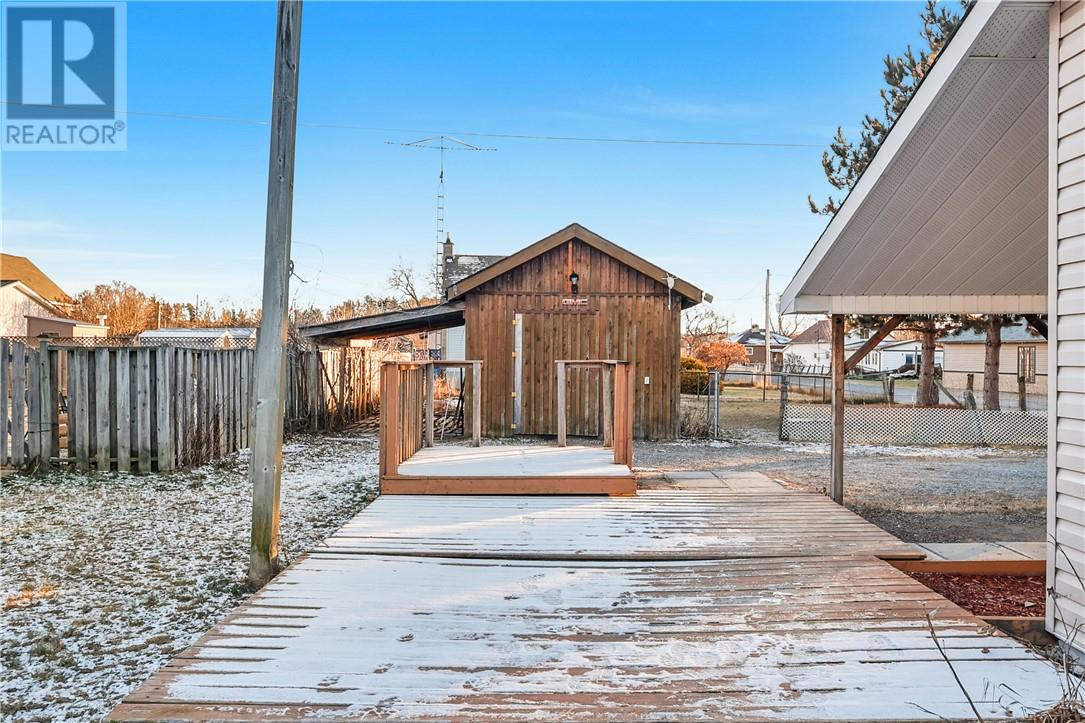 165 Cedar Street, Massey, Ontario  P0P 1P0 - Photo 5 - 2125823