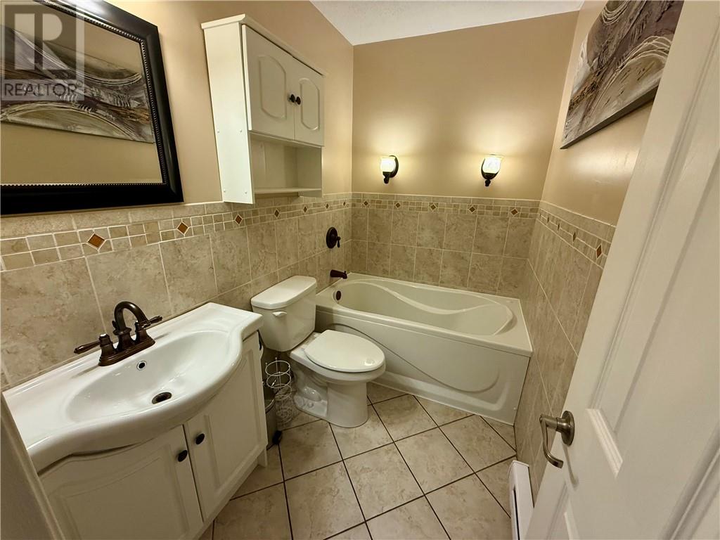 872 Cambrian Heights Drive, Sudbury, Ontario  P3A 3B5 - Photo 14 - 2125816