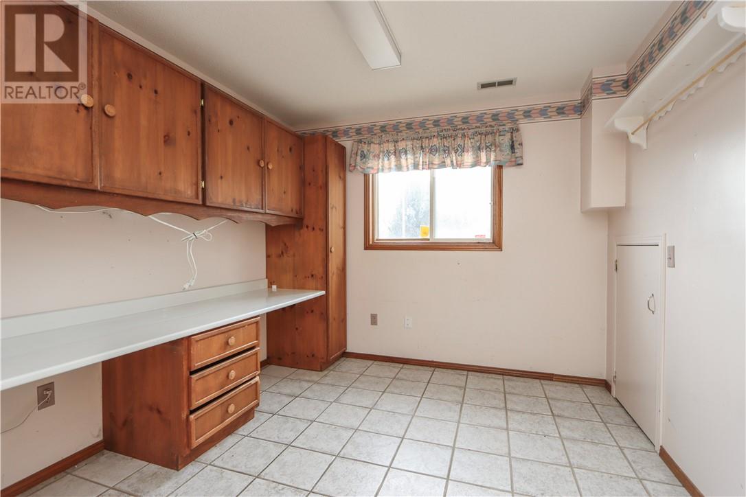 2072 Highgate Road, Sudbury, Ontario  P3B 4G5 - Photo 19 - 2125814