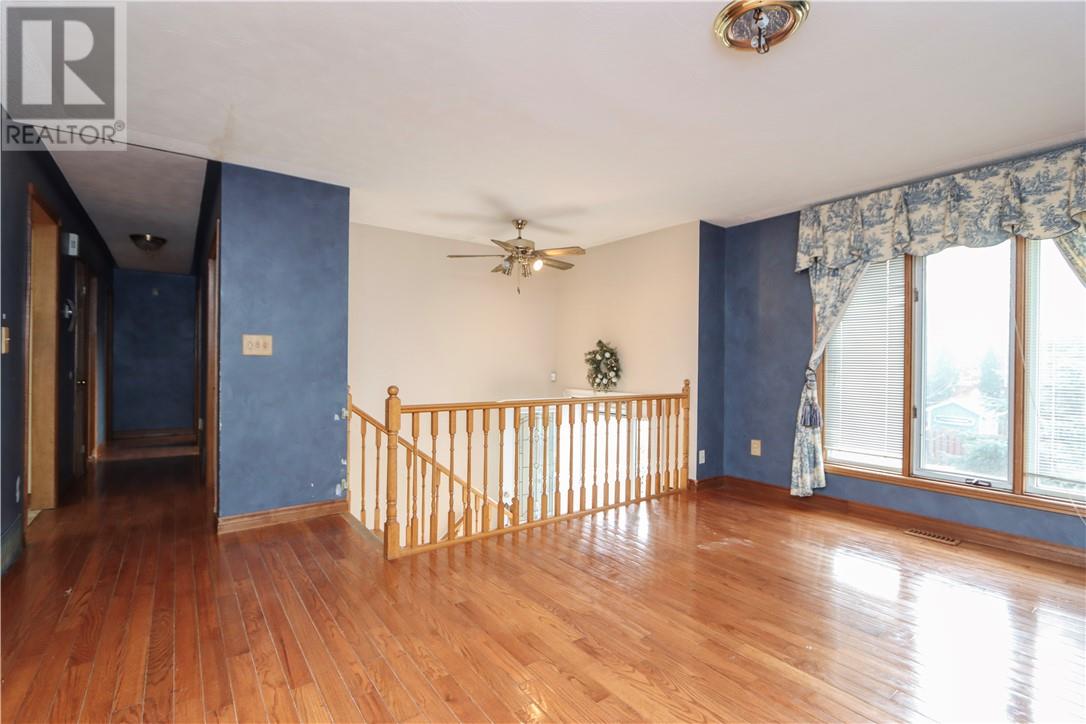 2072 Highgate Road, Sudbury, Ontario  P3B 4G5 - Photo 3 - 2125814