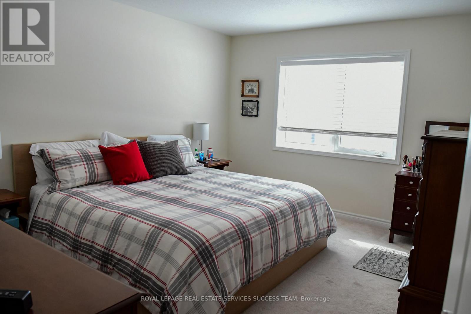 230 Waterbrook Lane, Kitchener, Ontario  N2R 0H7 - Photo 16 - X12590340