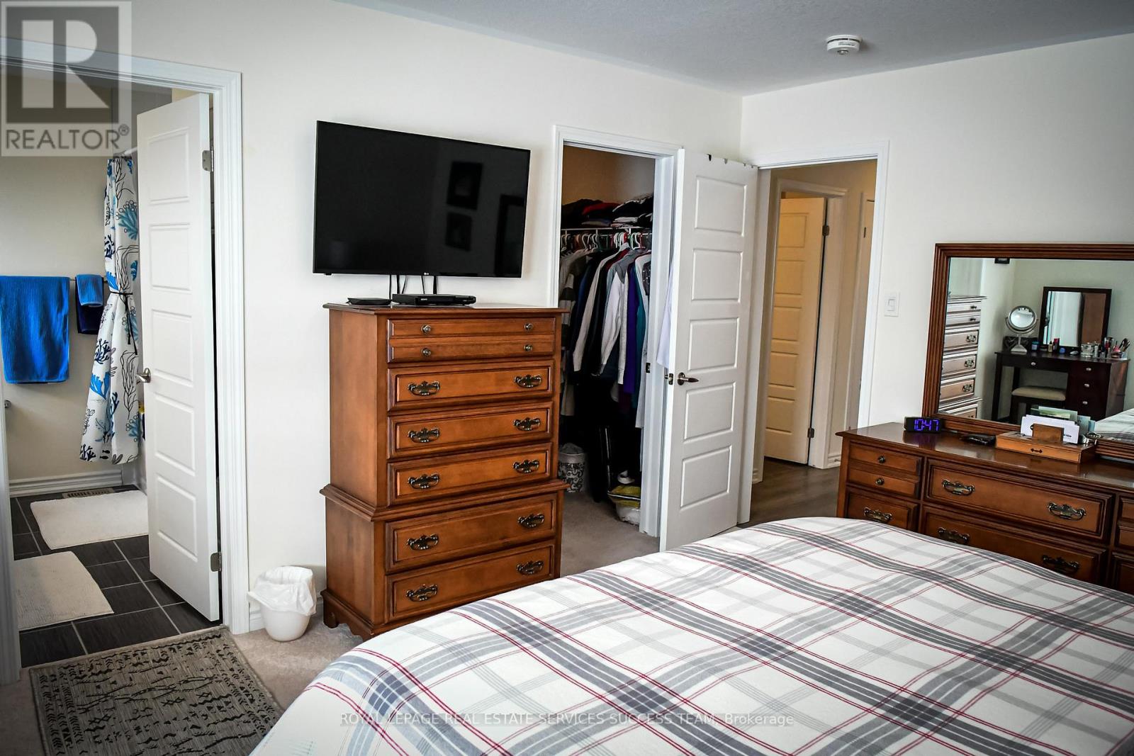 230 Waterbrook Lane, Kitchener, Ontario  N2R 0H7 - Photo 19 - X12590340