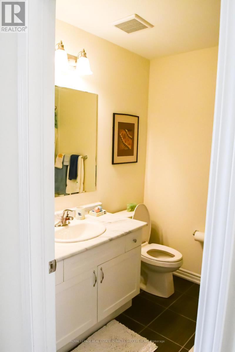 230 Waterbrook Lane, Kitchener, Ontario  N2R 0H7 - Photo 21 - X12590340