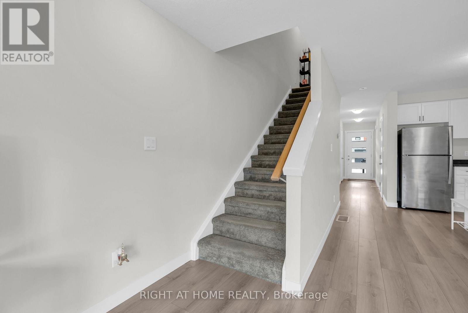 34 Wilkinson Avenue, Cambridge, Ontario  N1S 0E2 - Photo 14 - X12590366