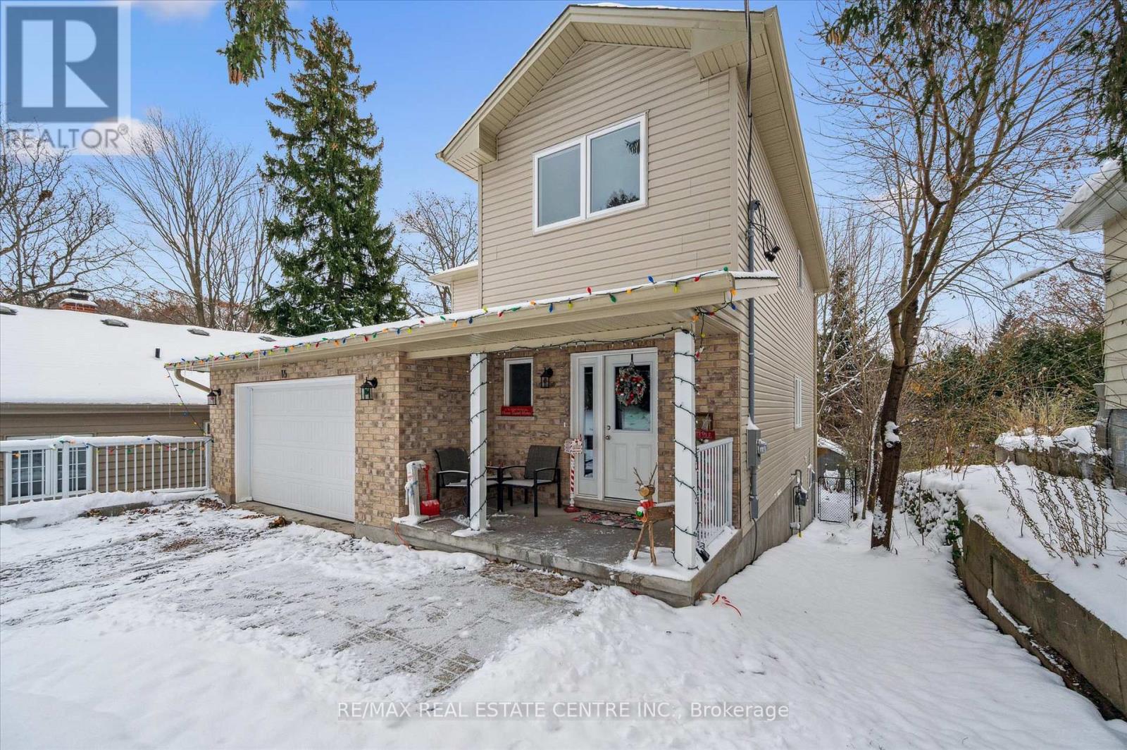 16 Edward Street, Cambridge, Ontario  N3C 1J7 - Photo 4 - X12590370