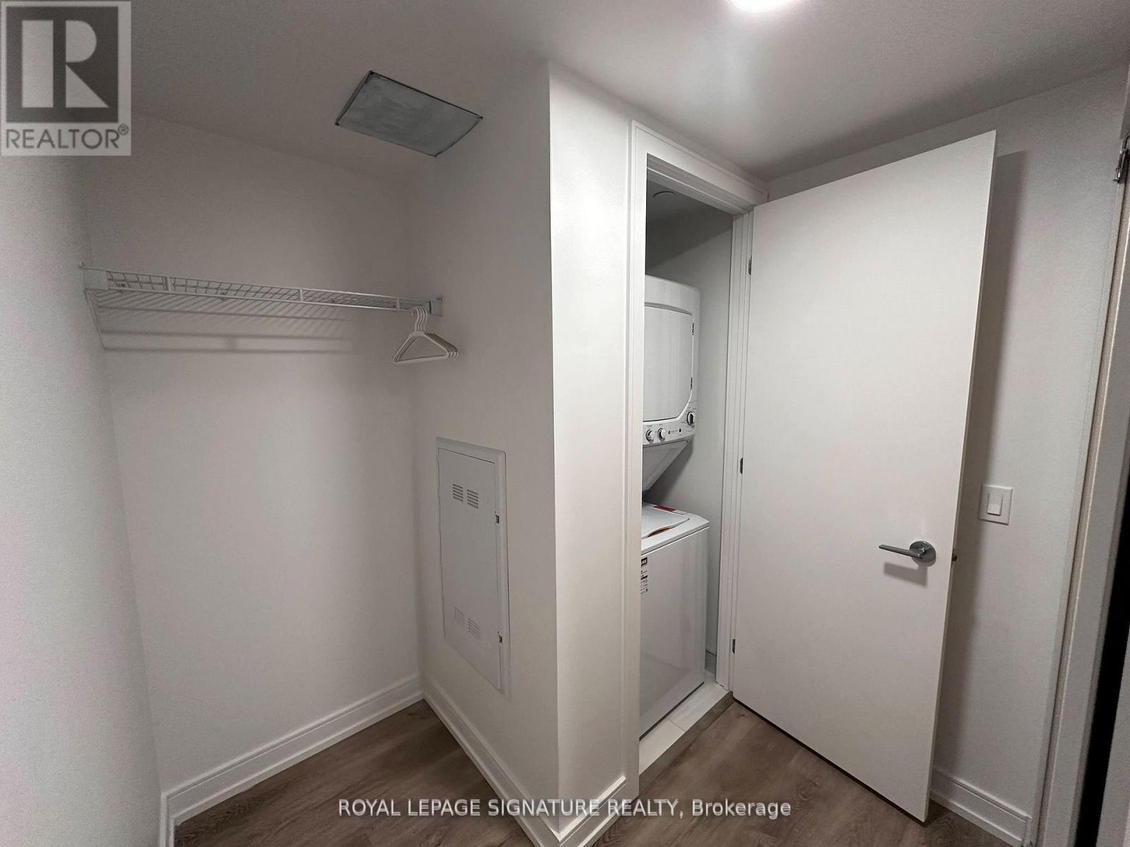 1313 - 1 Jarvis Street, Hamilton, Ontario  L8R 0A8 - Photo 15 - X12590444