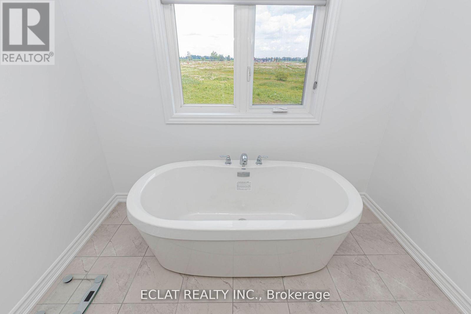 329 Russell Street, Southgate, Ontario  N0C 1B0 - Photo 30 - X12590458