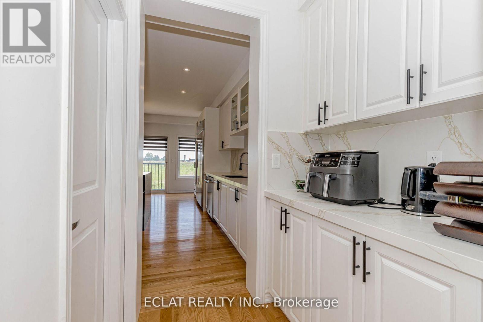 329 Russell Street, Southgate, Ontario  N0C 1B0 - Photo 9 - X12590458