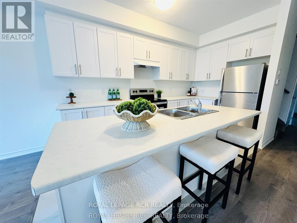 152 Winters Way, Shelburne, Ontario  L9V 2E7 - Photo 4 - X12590534