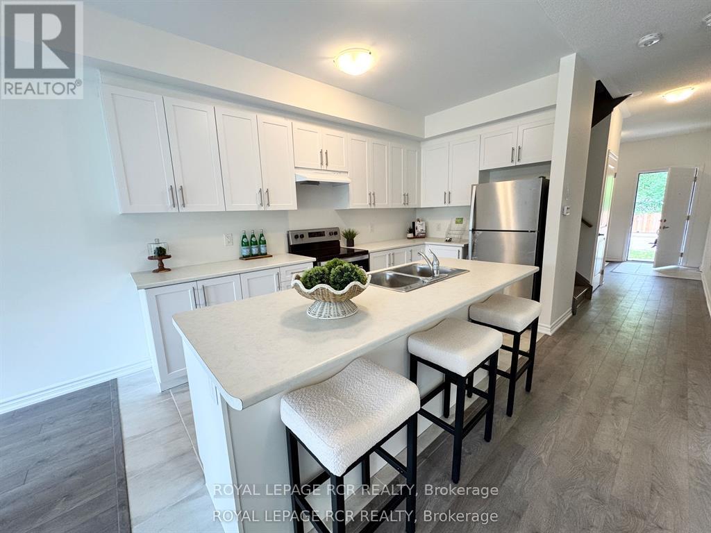 152 Winters Way, Shelburne, Ontario  L9V 2E7 - Photo 5 - X12590534