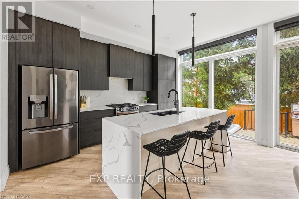 26 Huron Street, Lambton Shores, Ontario  N0M 1T0 - Photo 11 - X12590536