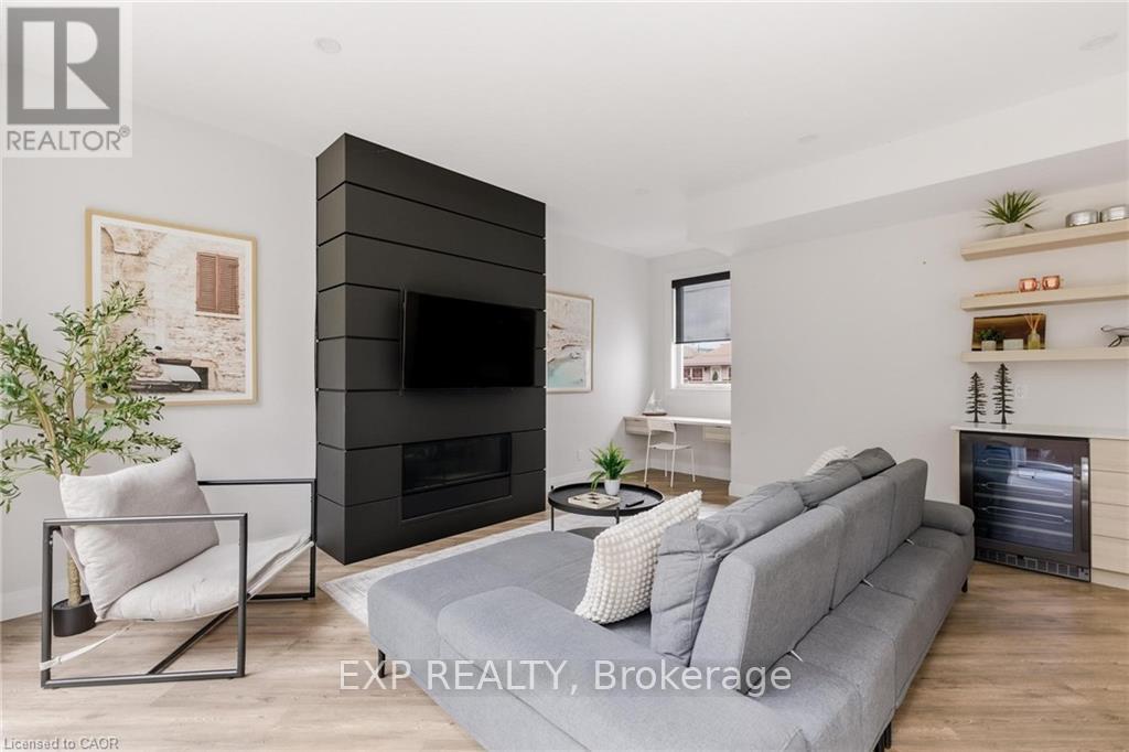 26 Huron Street, Lambton Shores, Ontario  N0M 1T0 - Photo 14 - X12590536