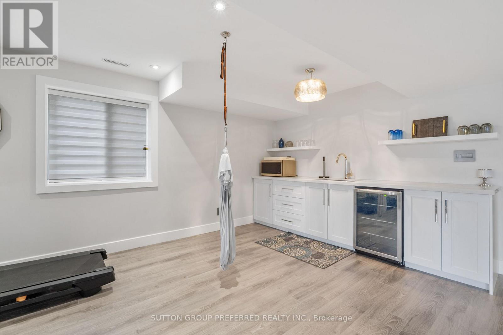 2058 Wateroak Drive, London North (North S), Ontario  N6G 0P9 - Photo 38 - X12589578