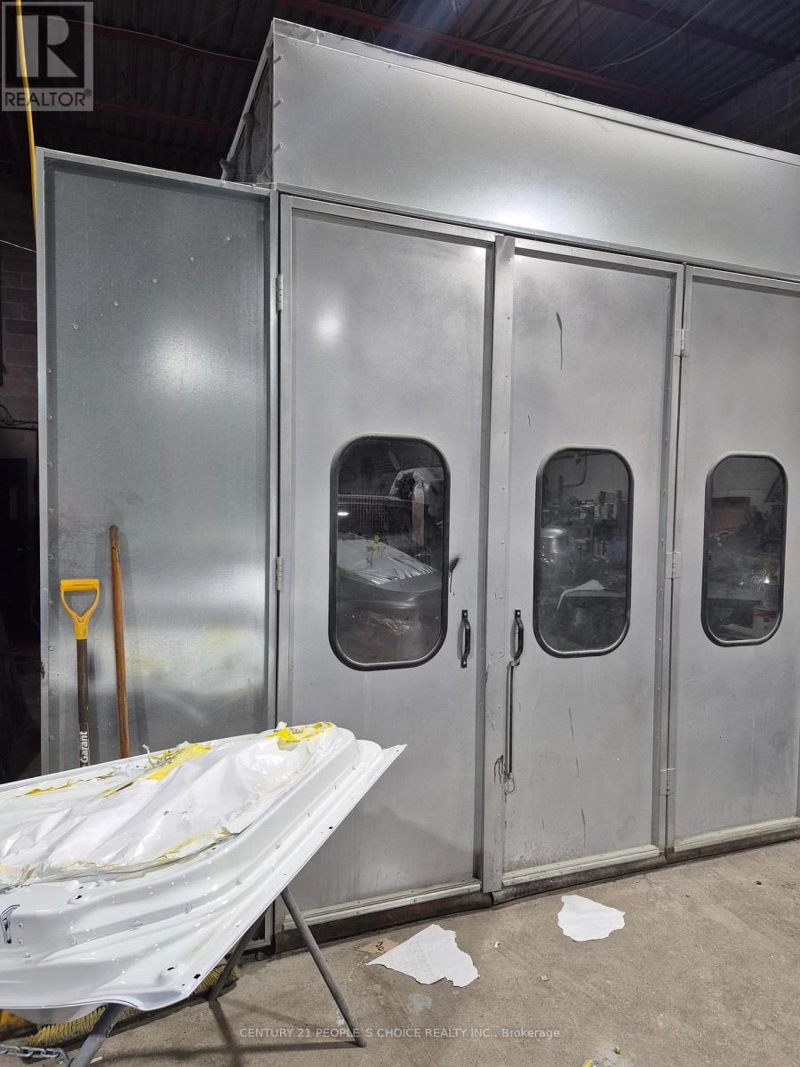 4 - 3364 Mavis Road, Mississauga (Mavis-Erindale), Ontario  L5C 1T8 - Photo 6 - W12545468